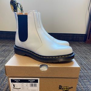Dr Marten 2976 Chelsea Boot